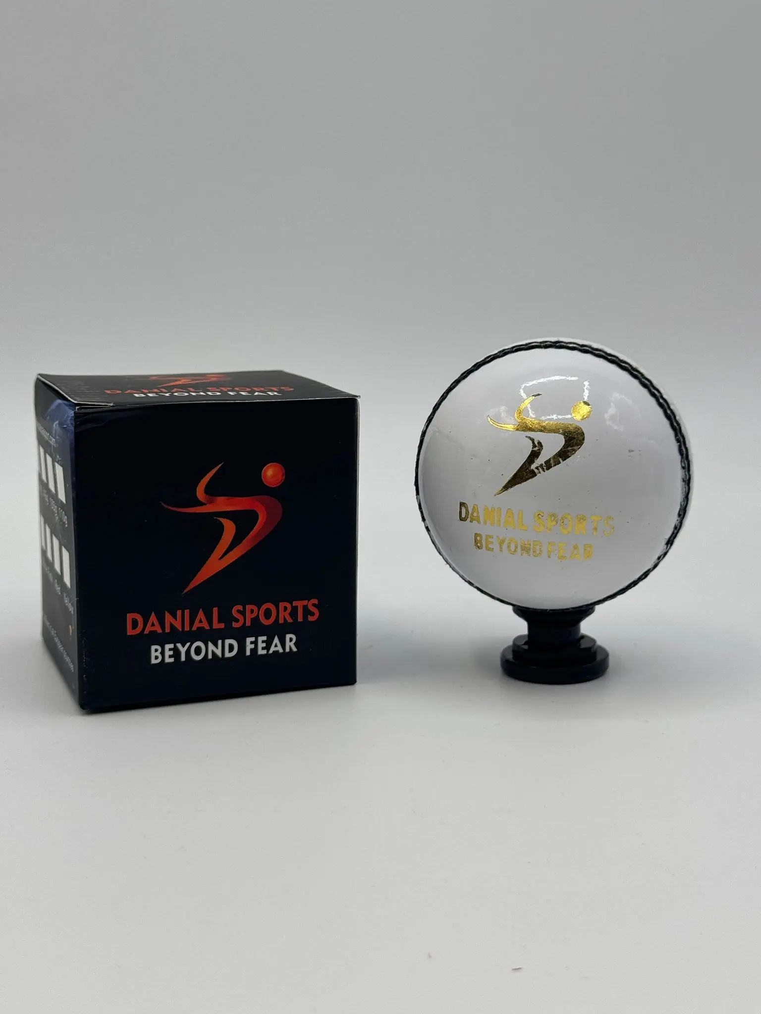 DS Cricket Ball-40 Over - Image 4